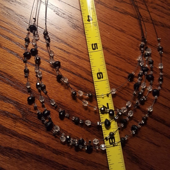 💝 3 for $10 Delicate beaded necklace - Picture 3 of 3